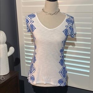 Sz XS Lucky Brand Burnout Tee w/Tribal Detail